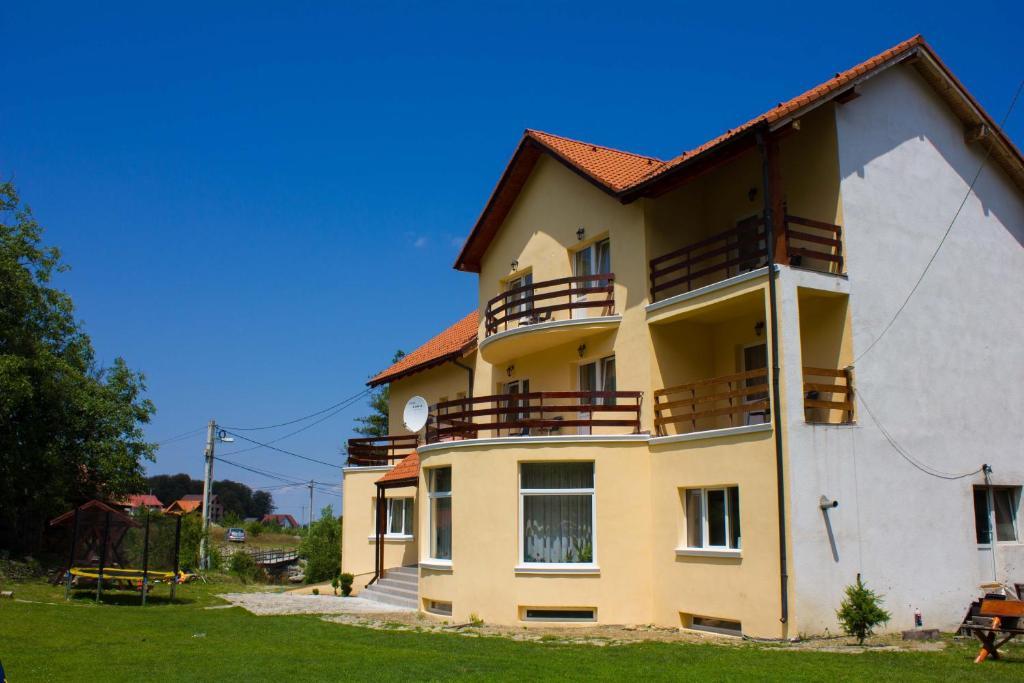 Pension Belmonte Sîmbăta de Sus Buitenkant foto